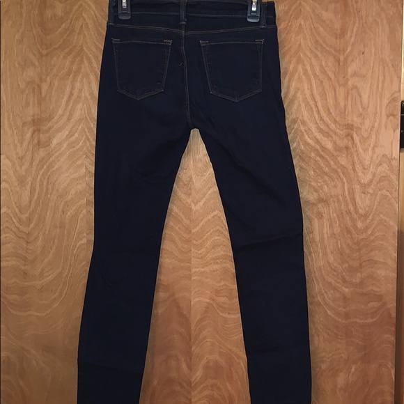 Size 26 j brand jeans - Picture 3 of 3